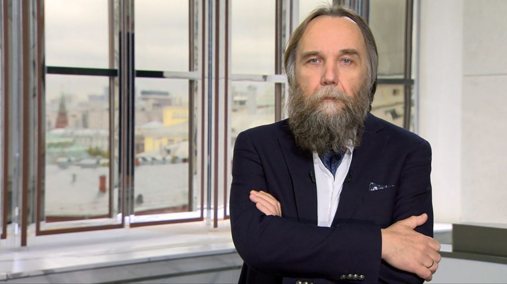 ⚡️В Подмосковье пару часов назад в районе посёлка Большие Вязёмы взорвался автомобиль Land Cruiser известного социолога и политолога Александра Дугина