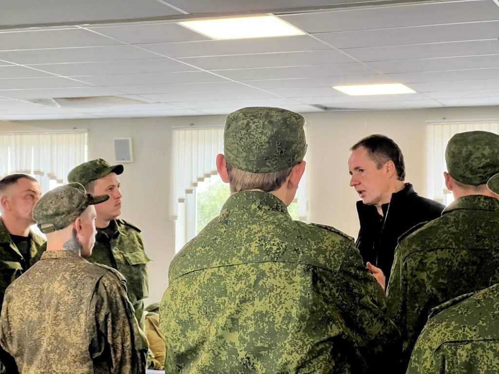 Всегда был уверен в Гладкове. Настоящий губернатор, побольше бы таких