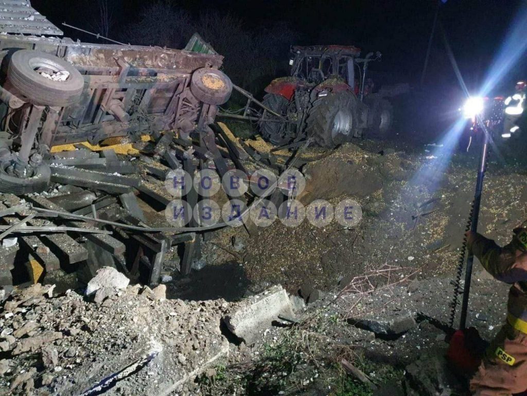 Две российские ракеты упали в Польше (нет, не российские)