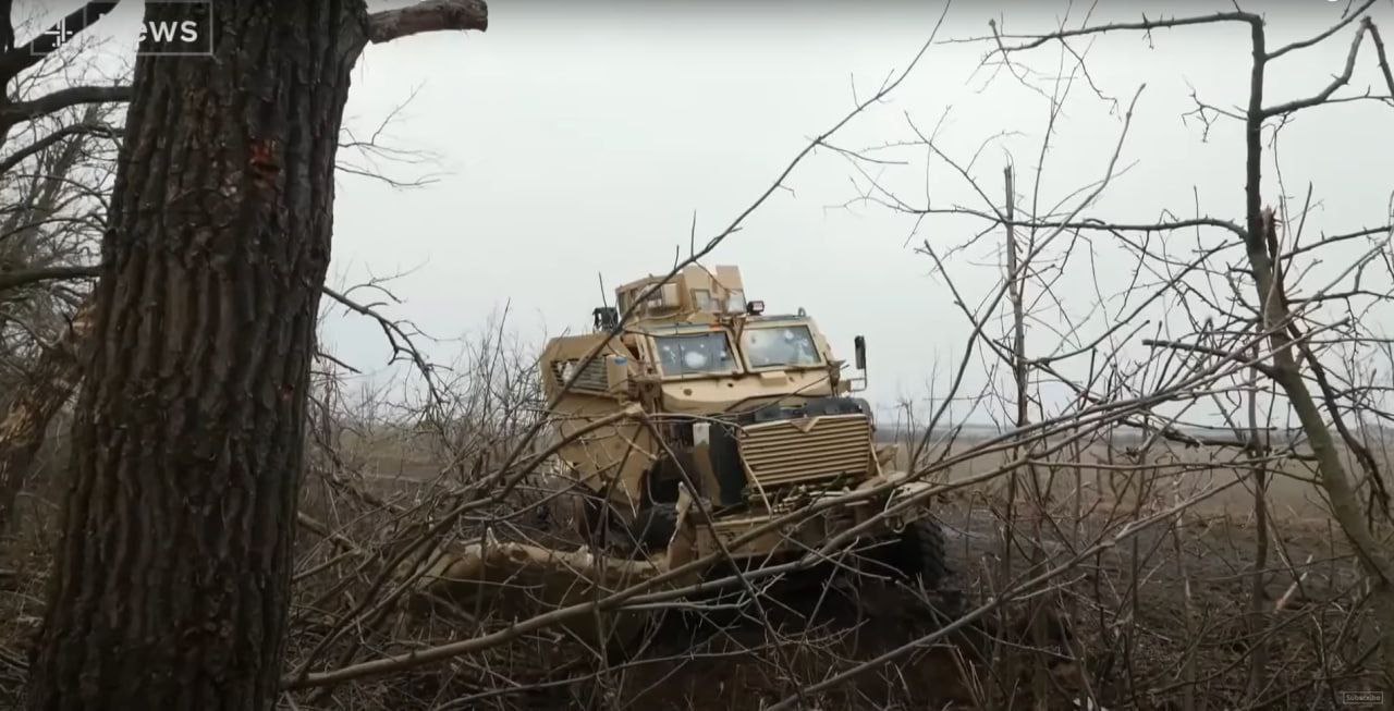 Российские военные уничтожили бронемашину International MaxxPro ВСУ в  районе Угледара - Подоляка