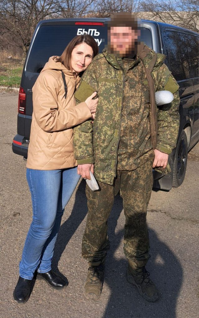 Глава района встретила в ЛНР своего мобилизованного сына