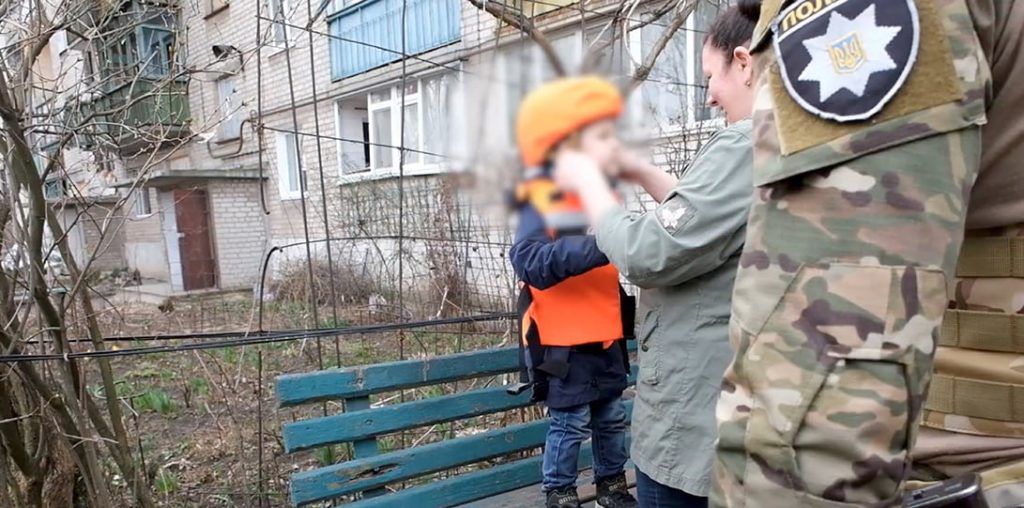 В Авдеевке прячут детей от принудительной эвакуации, жалуются власти Украины