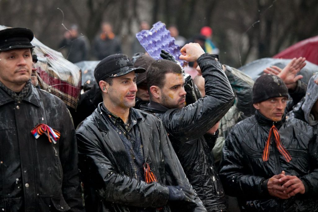 Девять лет назад, 13 апреля 2014 г., на Аллее Славы в Запорожье проходили события, едва не закончившиеся массовой гибелью участников "Марша вежливых запорожцев"