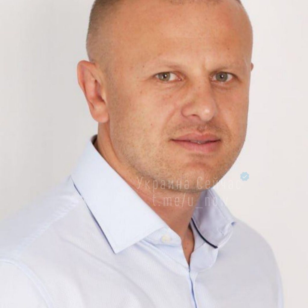 Жена украинского депутата смело послала полицейских на три буквы