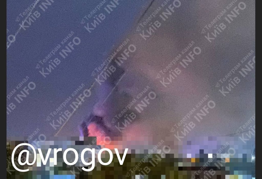 В ходе ночного удара по Киеву в городе отмечались массовые прилеты