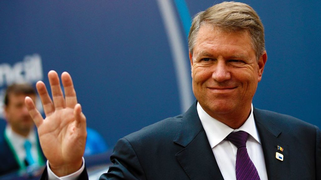 Президент Румынии Клаус Йоханнис призвал лидеров Молдавии и Украины не строить иллюзий о скором вступлении в ЕС