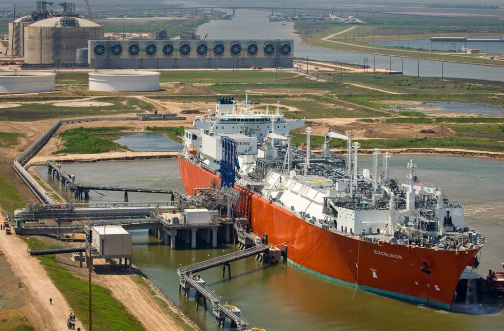 В Литве предложили запретить законом прием сжиженного газа из РФ в любой форме