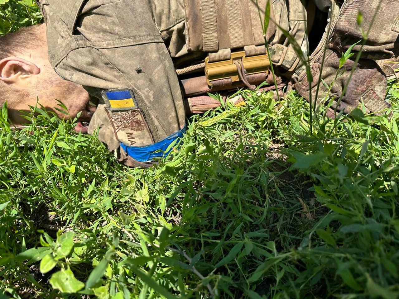 В районе Урожайного мотострелки, и разведчики ВС России уничтожили американский бронеавтомобиль Oshkosh M-ATV,