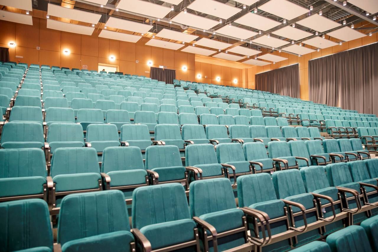 В Мариуполе построена новая большая школа на 1100 мест