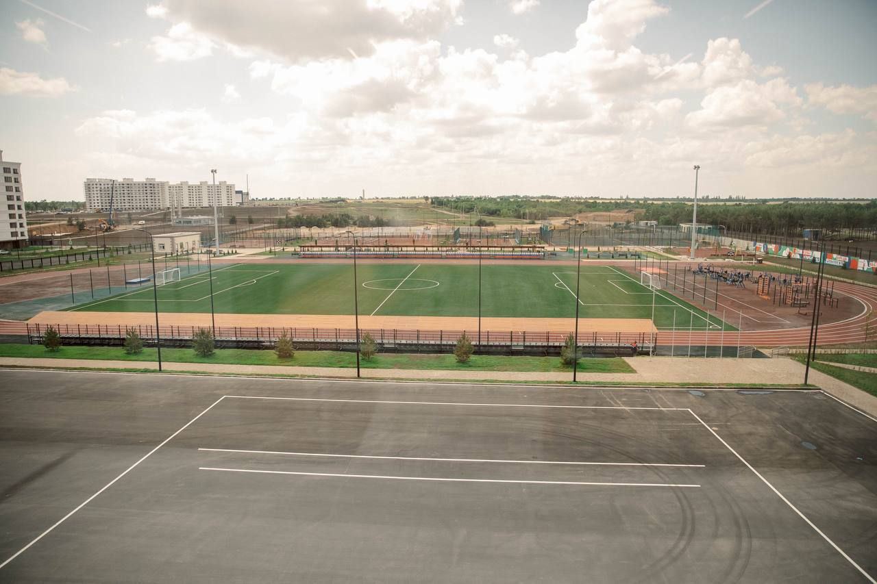 В Мариуполе построена новая большая школа на 1100 мест