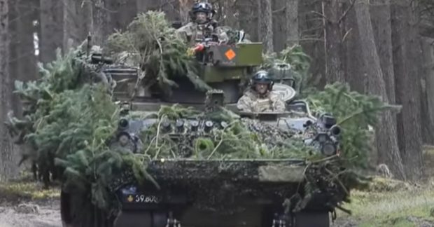 Португалия передаст Украине партию гаубиц и БТР