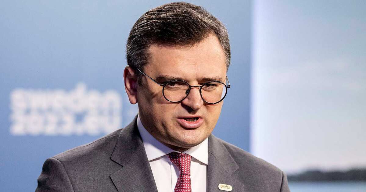 Кулеба: Украина получила приглашение не на сам саммит НАТО, а лишь «на поля» саммита