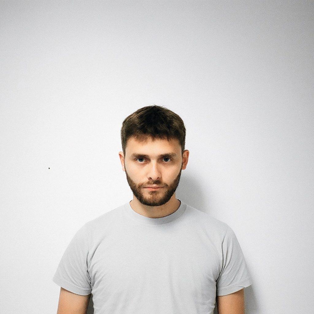 Илью Красильщика приговорили к 8 годам колонии по делу о фейках про армию