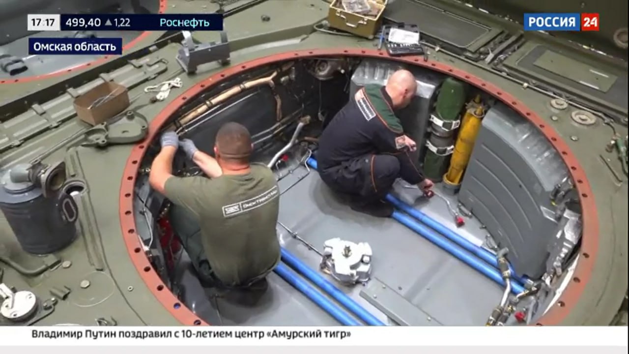 Сборка танков Т-80БВМ обр. 2022 г. на Омском заводе транспортного машиностроения