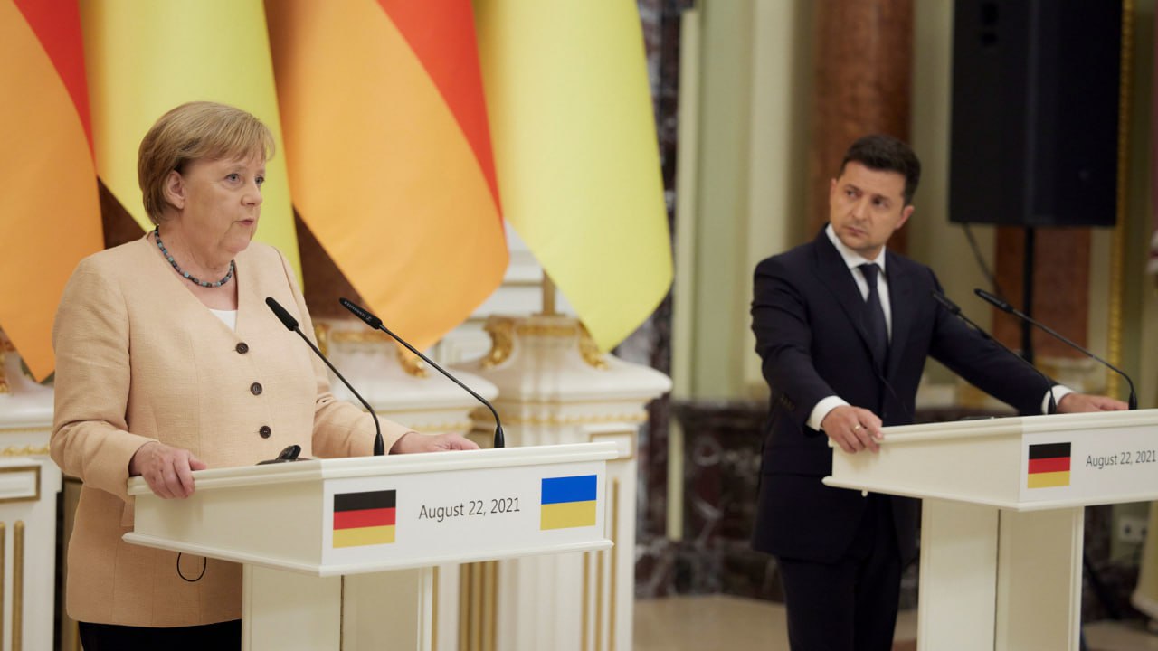 Глава МИД Украины просит Германию не повторять ошибок Ангелы Меркель