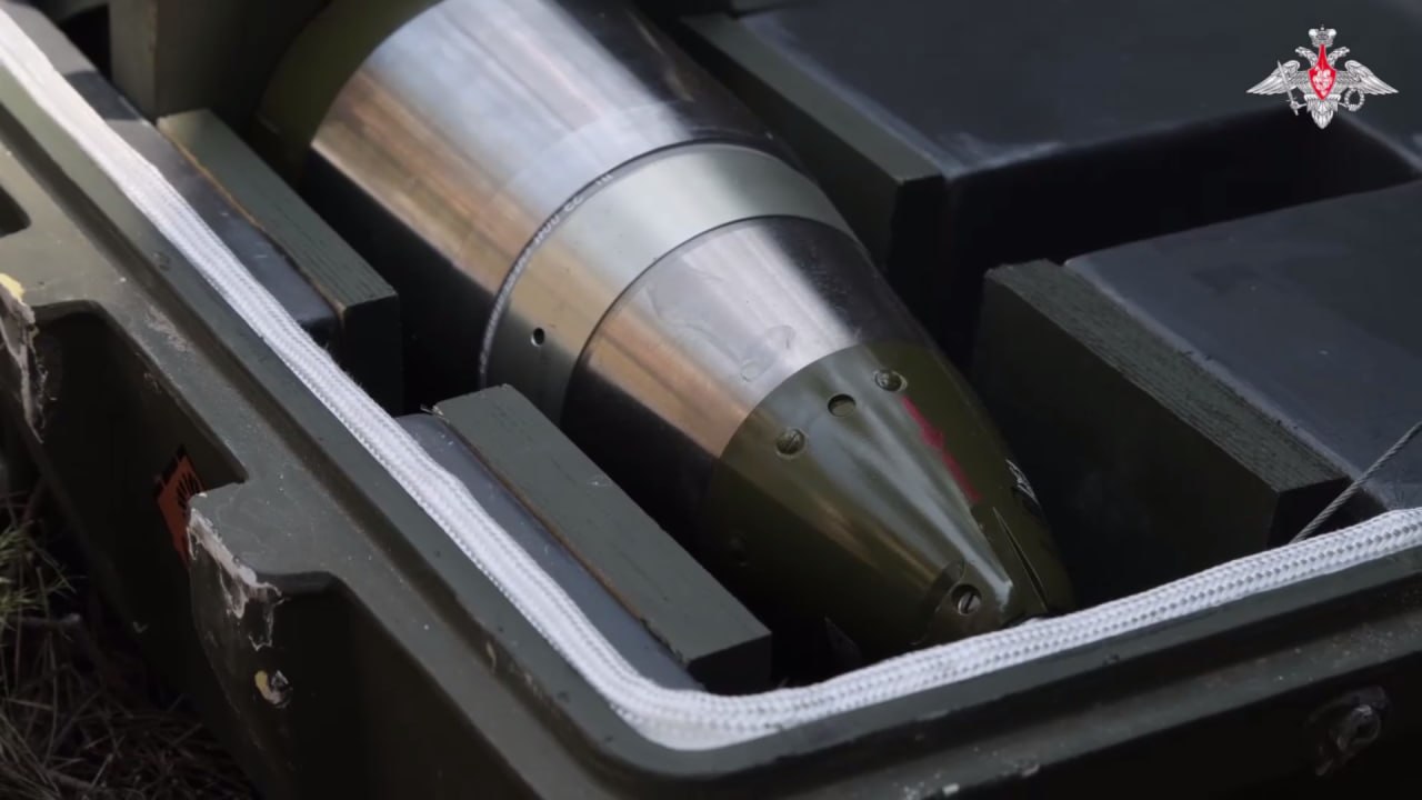 Российские артиллеристы начали использовать модернизированный боеприпас "Краснополь-М2"