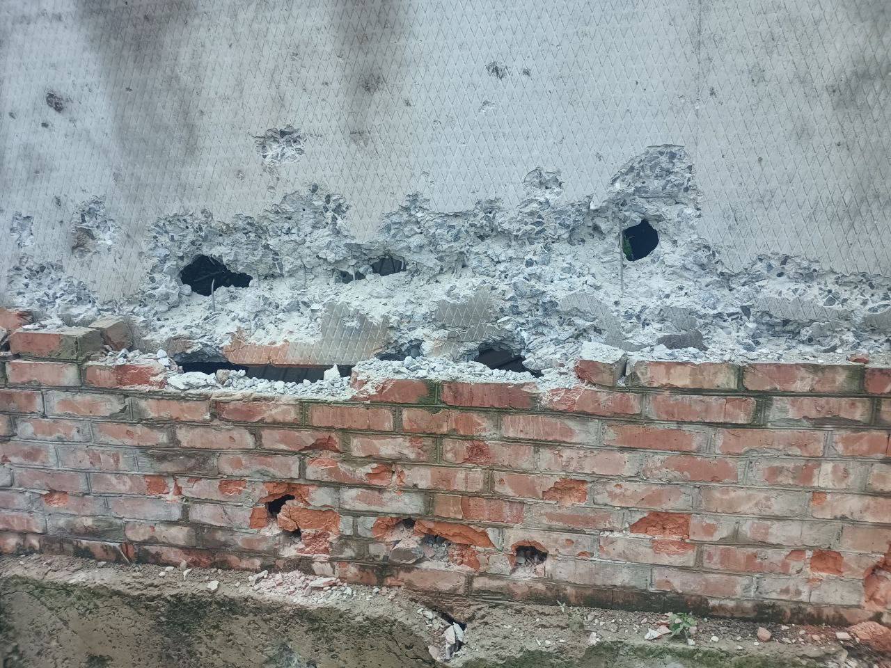 Пацаны из 101 полка пристреливают трофейный пулемет «Максим»