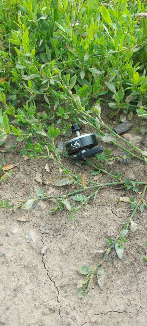 В Суджанском районе Курской области пограничники перехватили вражеский беспилотник