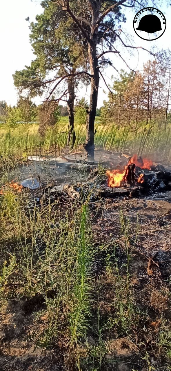 Вчера в районе населенного пункта Геройское, на Херсонском направлении, парни из 80 арктической бригады сбили вражеский «Байрактар»