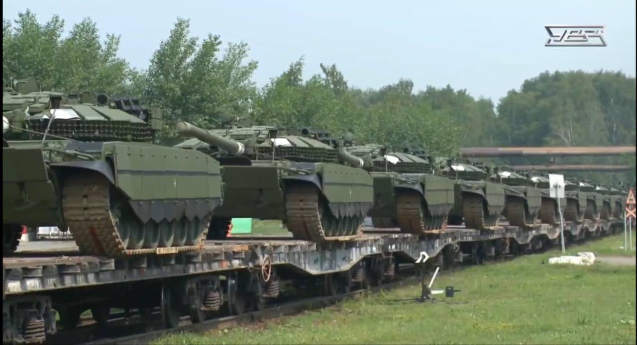 УВЗ рапортует, что новая партия танков Т-90М «Прорыв» и Т-72Б обр. 2022 отправлена в войска