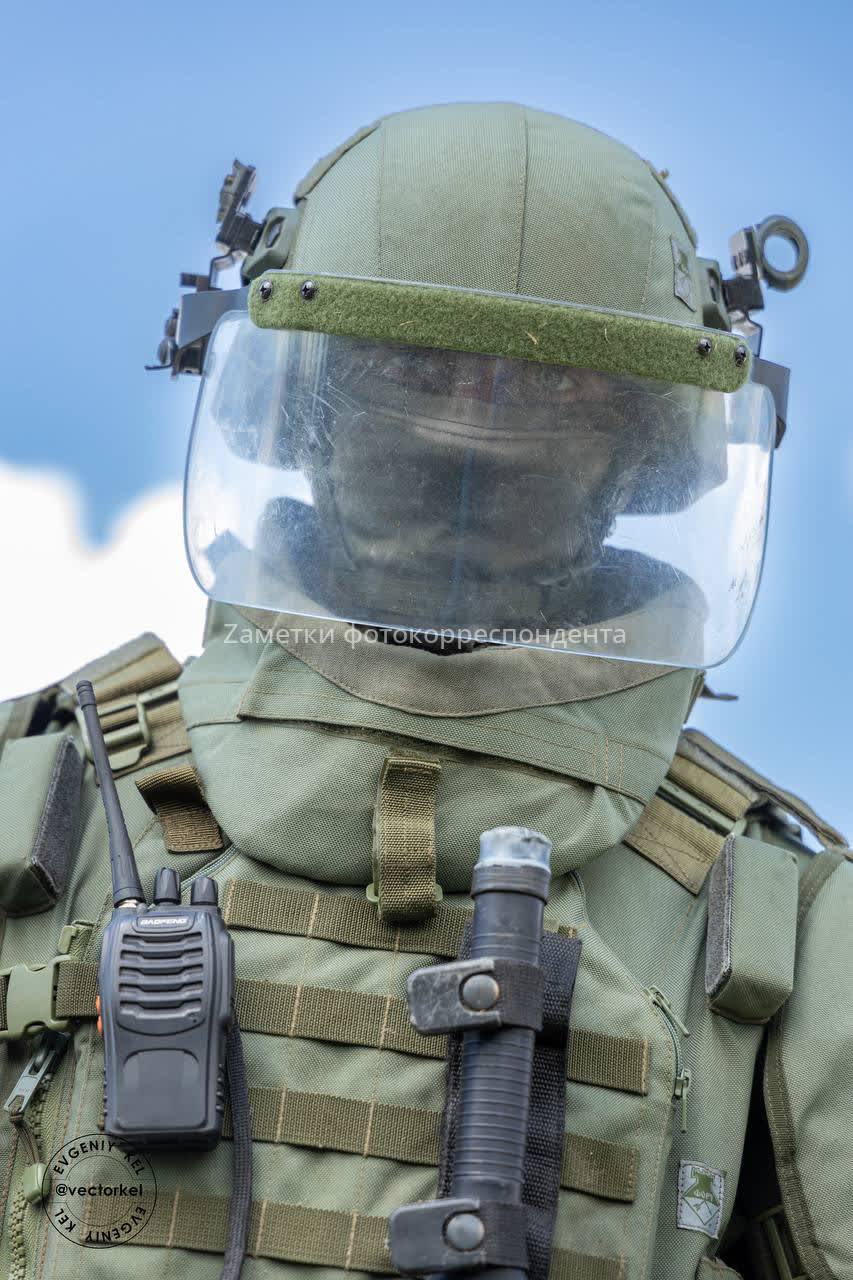 Сводный отряд инженерных войск во время разминирования в зоне СВО. БЕЗ НАС НИКТО !