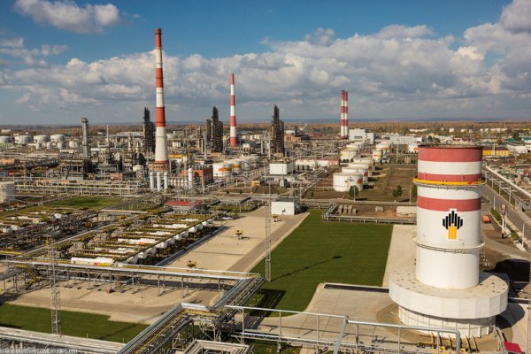 Взрыв сегодня также произошел на территории Куйбышевского нефтеперерабатывающего завода в Самаре