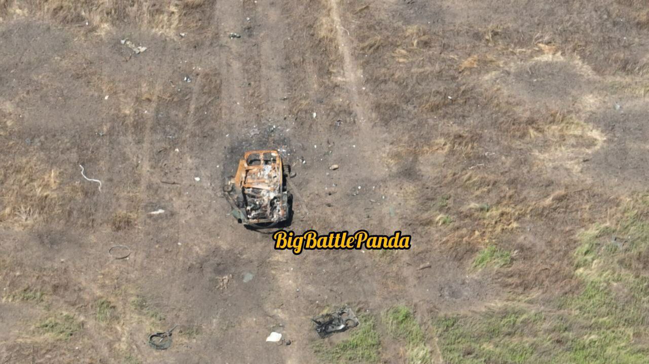 Фото не новые, но эти качественные фотографии очень подробно документируют что случилось с наступающими украинскими частями