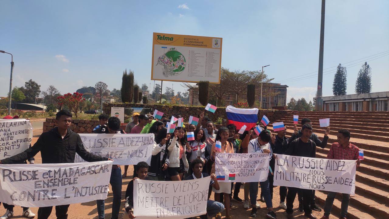 «Россия, приди, наведи порядок». В Африке зовут на помощь Москву