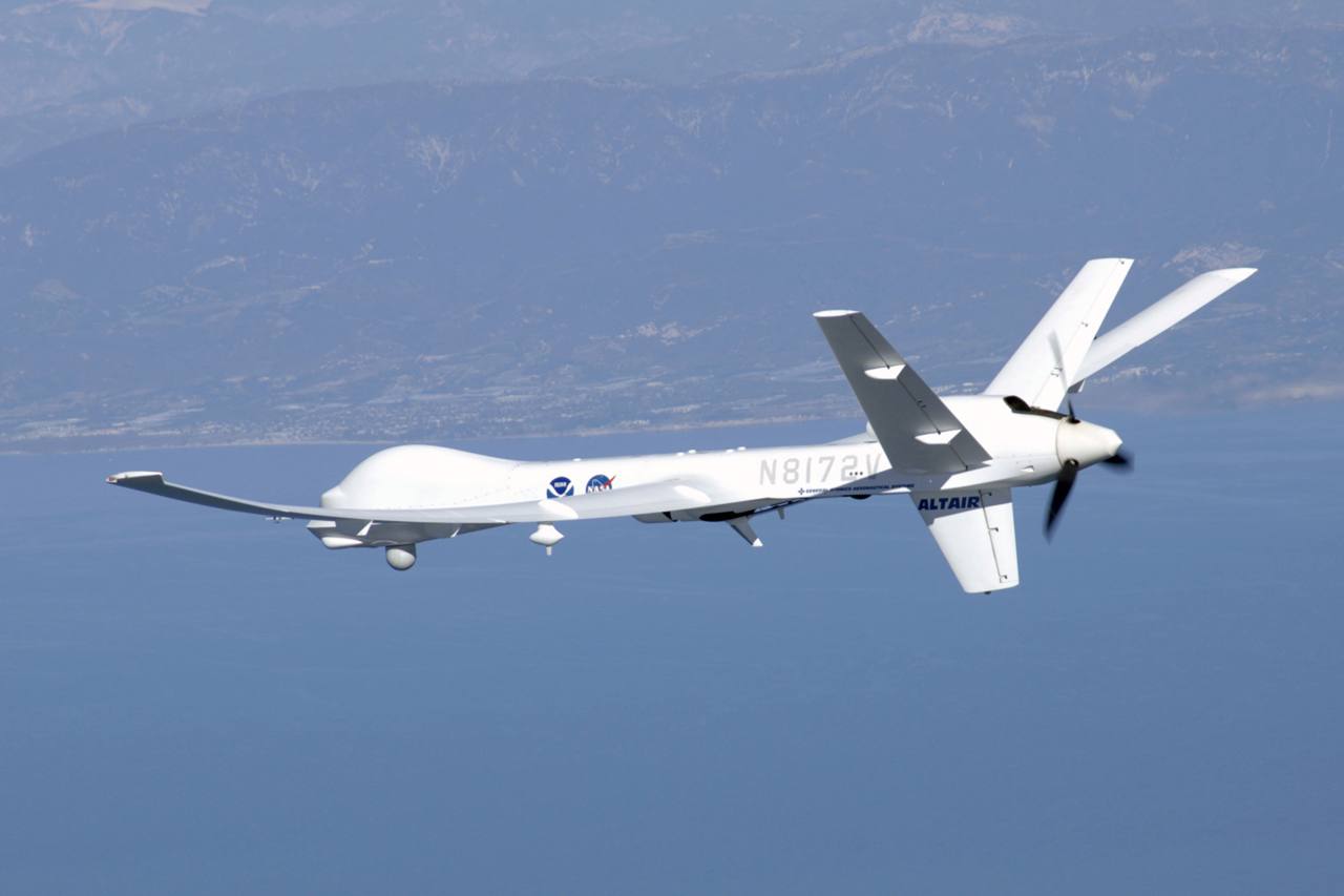 Экипаж российского истребителя Су-30 был поднят в связи с обнаружением разведывательного БПЛА MQ-9A Ripper ВВС США над акваторией Черного моря, сообщил Национальный центр управления обороной