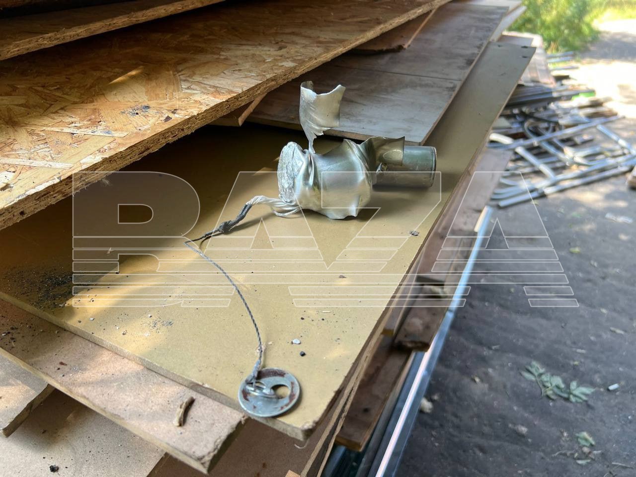 Тепловой снаряд на нераскрывшимся парашюте обнаружили в Балашихе