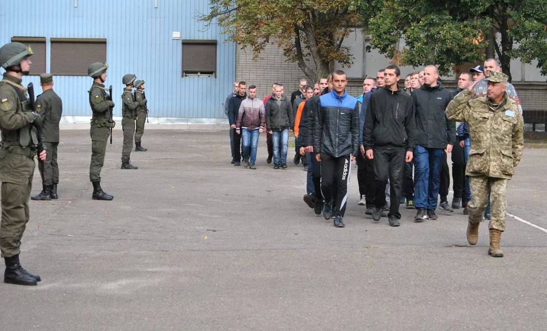 Мобилизацию в Харькове будут вести военкомы с западной части Украины