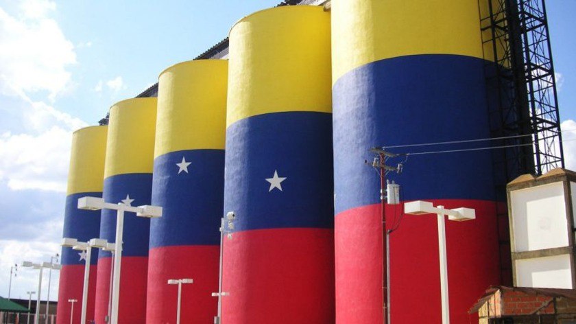 Американские нефтяные гиганты хотят отсудить деньги у Венесуэлы