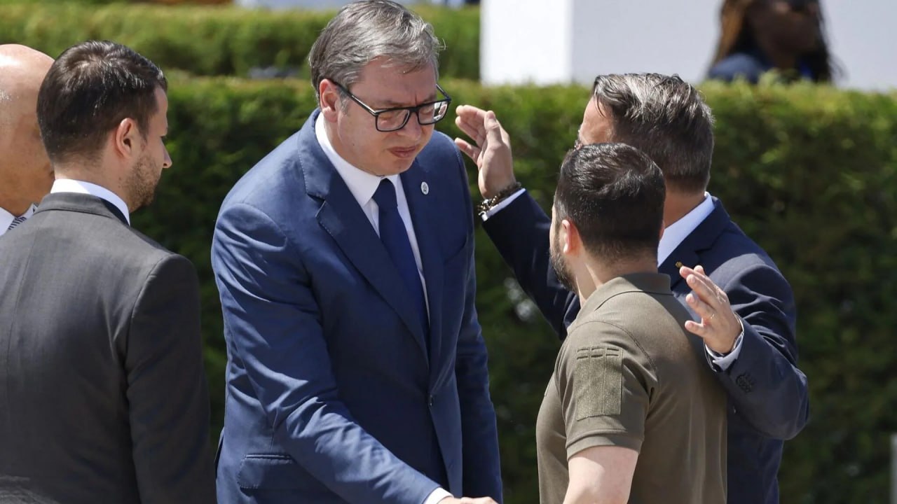 Президент Сербии Вучич принял предложение о закрытых переговорах с Зеленским