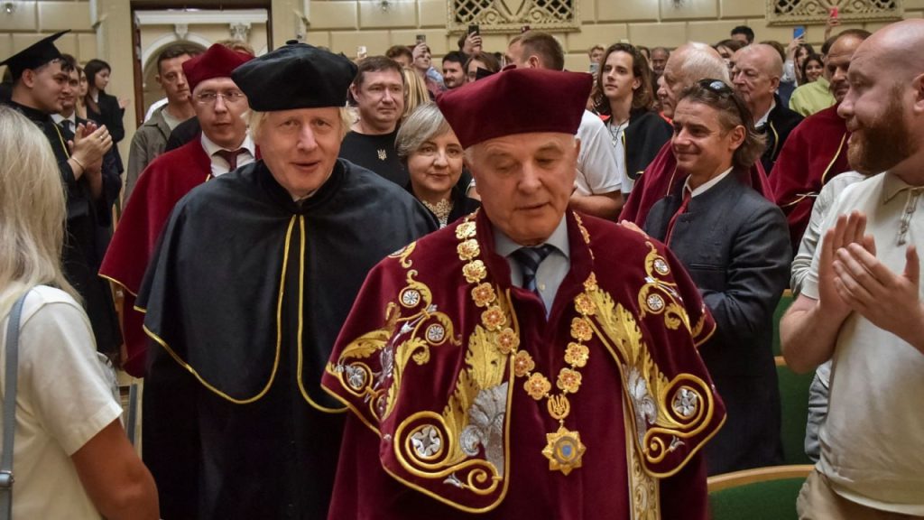 Борис Джонсон награжден степенью доктора Львовского университета