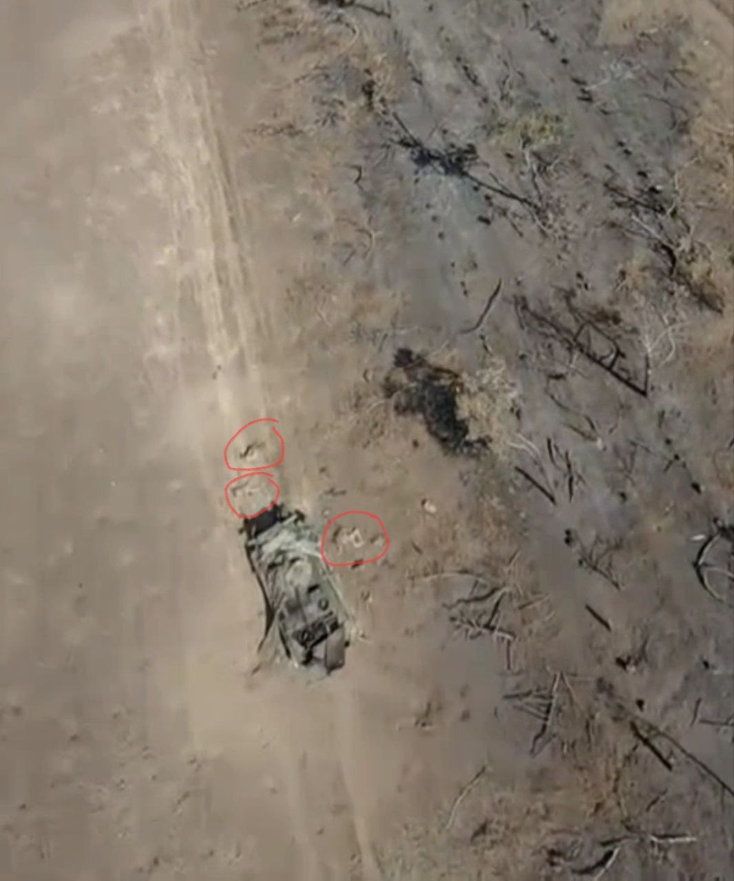 Корреспондент RT публикует кадры уничтоженной техники ВСУ вблизи Вербового