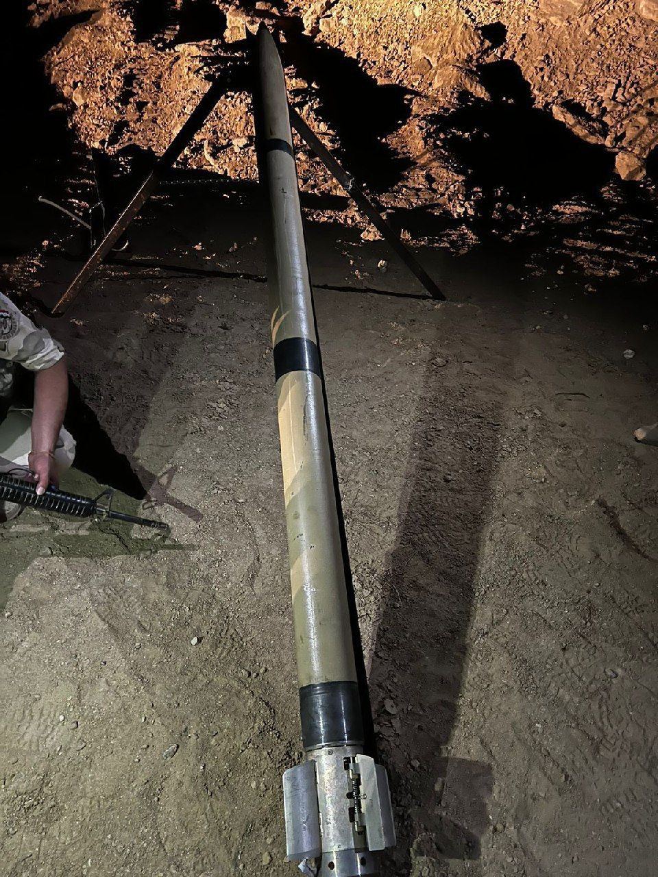 Военная база США, американский нефтепровод в Сирии и Корабль ВМС США в районе Йемена были атакованы