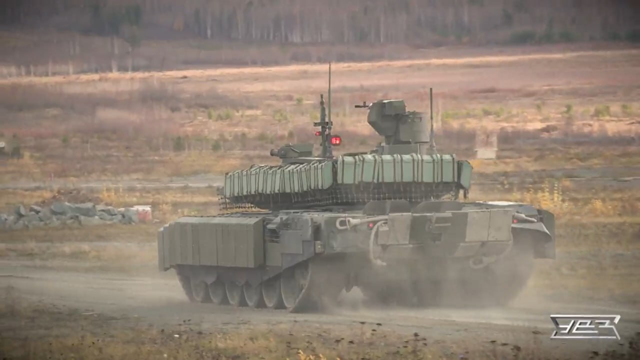 Обкатка новых Т-90М на "УралВагонЗаводе" перед отправкой на фронт