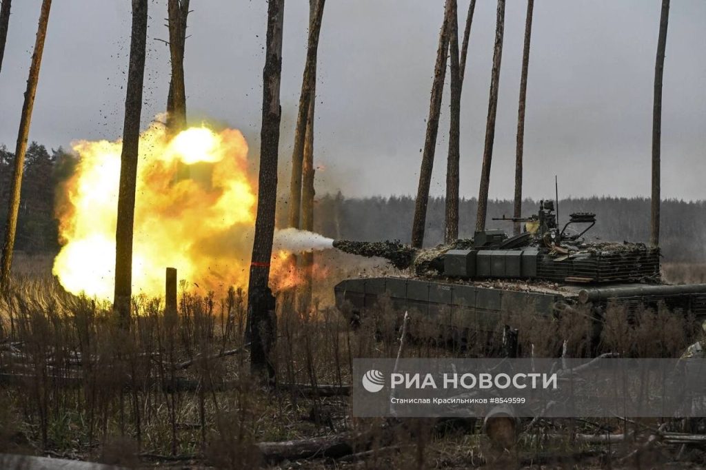 Боевая работа экипажей танков Т-80БВМ с огневых позиций на Краснолиманском направлении