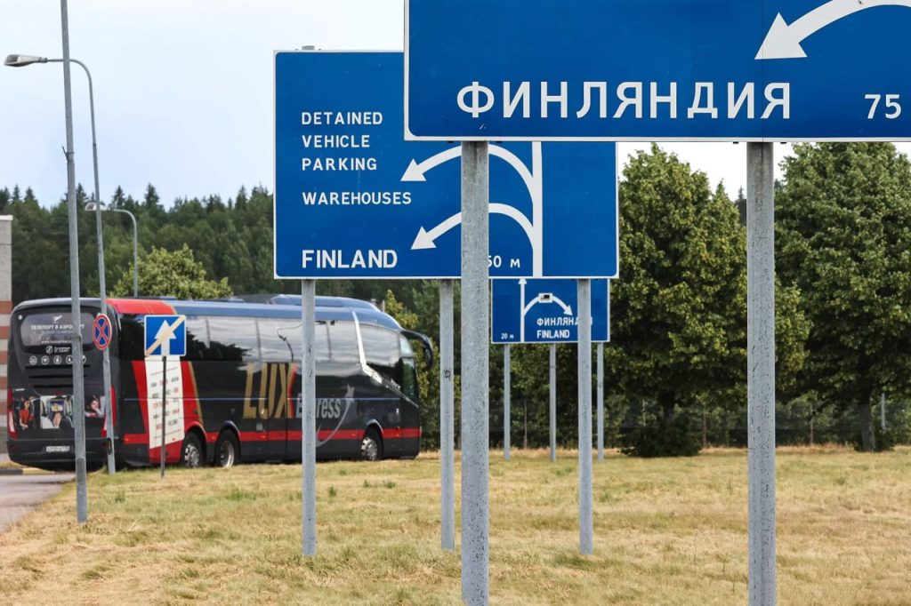 Почти 10 000 финнов подписали петицию против закрытия границы с Россией
