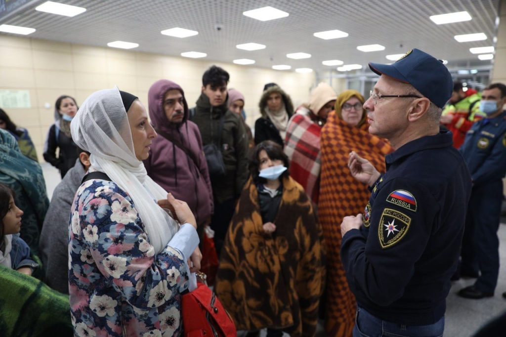 МИД РФ: 653 из около 900 обратившихся за помощью россиян удалось вывезти из сектора Газа