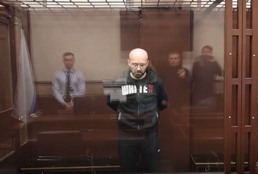 Суд приговорил к 18 годам колонии гражданина Украины Дмитрия Голубева за подрыв здания МРЭО ГИБДД в Мелитополе