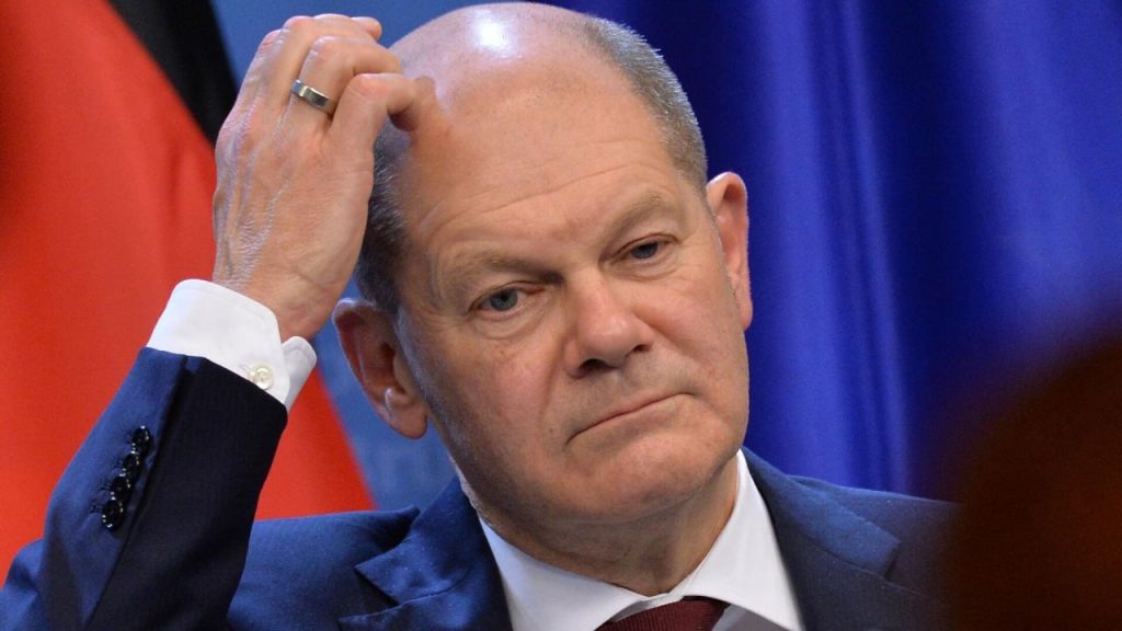 Немецкая правая партия требует от правительства Шольца уйти в отставку