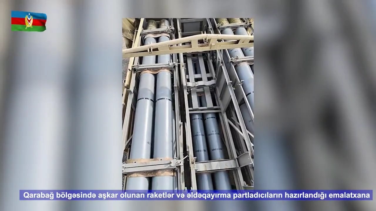 Азербайджанская армия продолжает демонстрировать содержимое армянских арсеналов, брошенных при бегстве из Карабаха