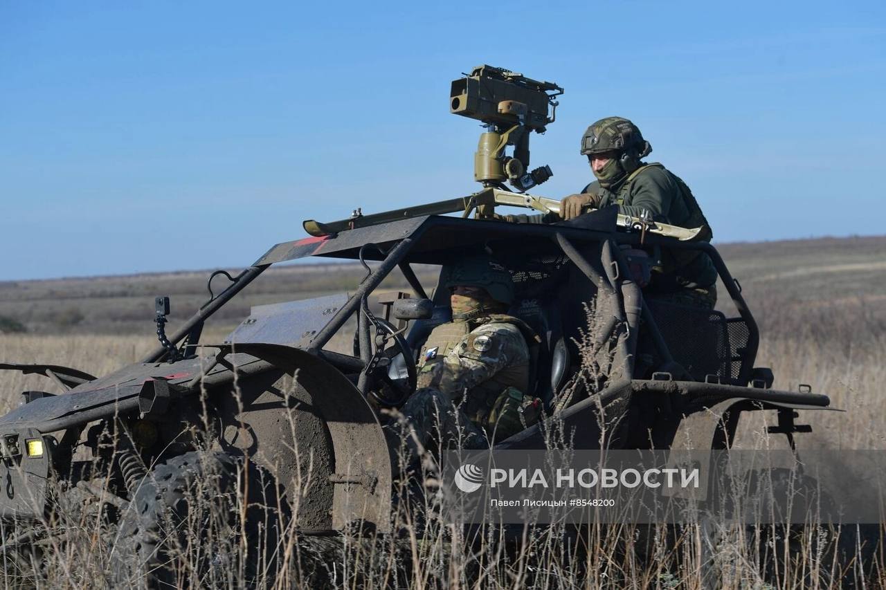 Багги «Чаборз М-3» с ПТРК 9К135 «Корнет» разведчиков 7-й десантно-штурмовой дивизии ВДВ на полигоне Запорожской области