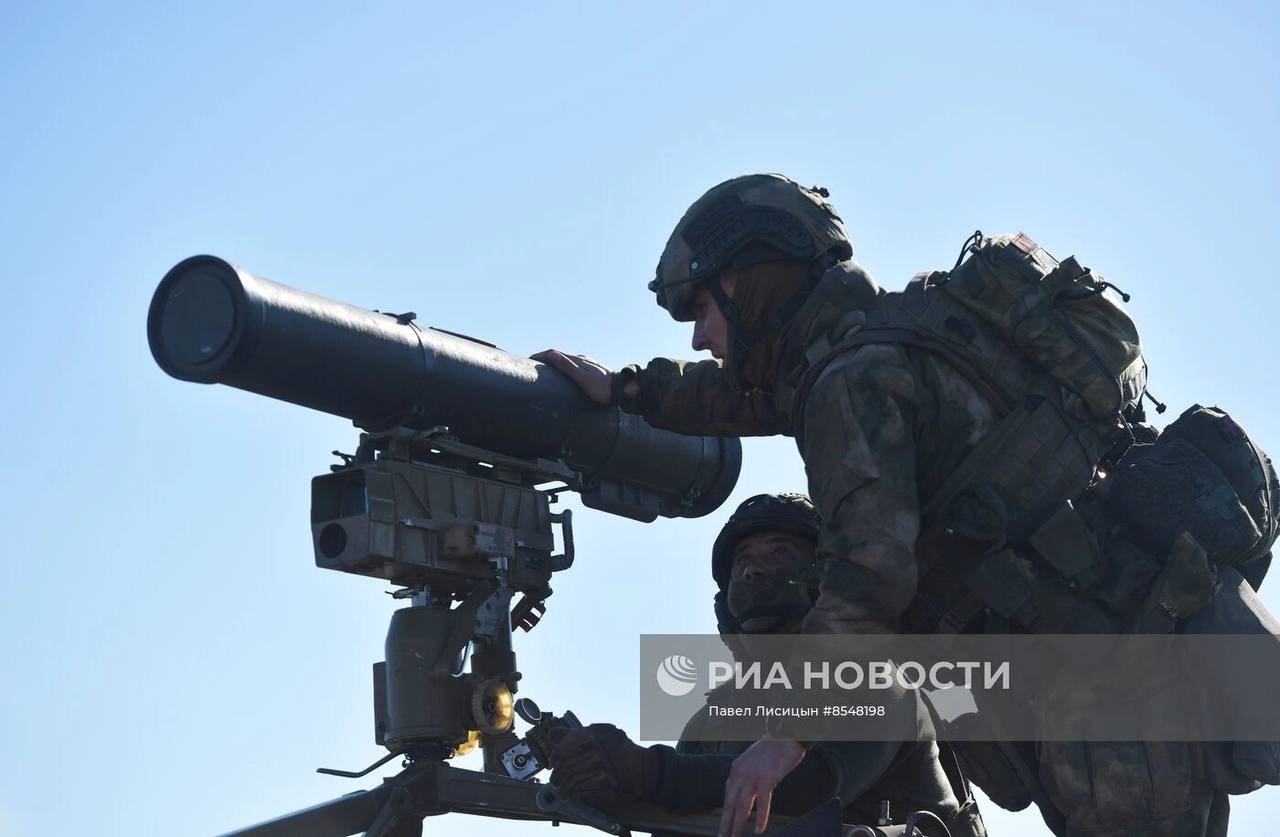 Багги «Чаборз М-3» с ПТРК 9К135 «Корнет» разведчиков 7-й десантно-штурмовой дивизии ВДВ на полигоне Запорожской области