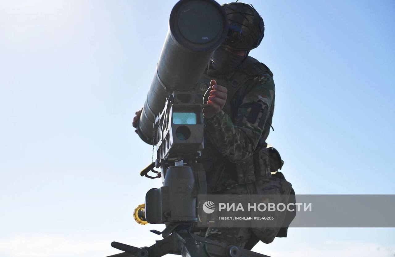 Багги «Чаборз М-3» с ПТРК 9К135 «Корнет» разведчиков 7-й десантно-штурмовой дивизии ВДВ на полигоне Запорожской области