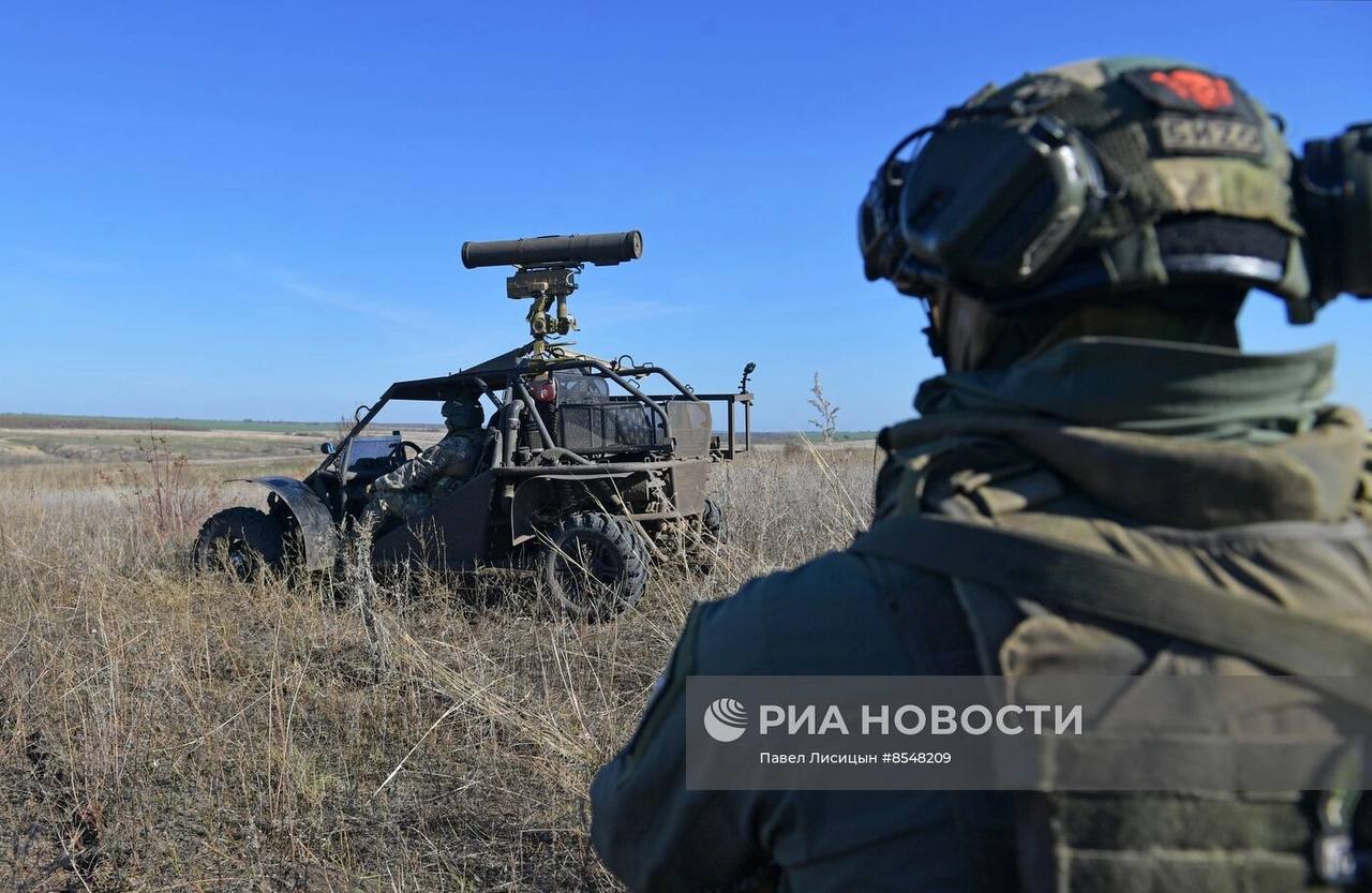 Багги «Чаборз М-3» с ПТРК 9К135 «Корнет» разведчиков 7-й десантно-штурмовой дивизии ВДВ на полигоне Запорожской области