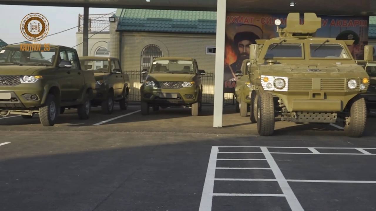 Китайские бронеавтомобили Tiger производства Shaanxi Baoji Special Vehicles Manufacturing на вооружении стрелкового батальона подготовки резерва имени Шейха Мансура МО РФ в г. Гудермес