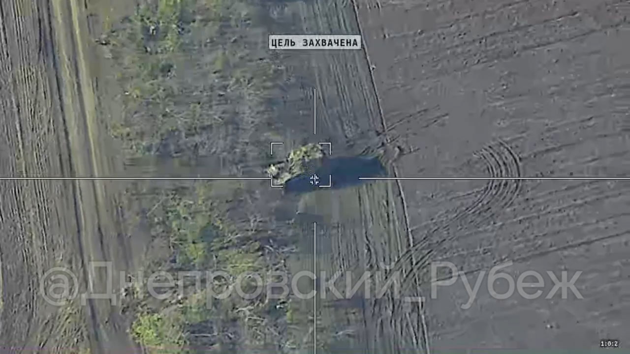 Уничтожение 155-мм САУ M109 ударом "Ланцета" с системой захвата цели на правом берегу Днепра