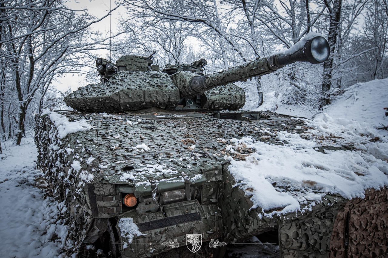 Шведская БМП CV9040C с камуфляжным комплектом Barracuda на вооружении 93-й мехбригады ВСУ, Бахмутское направление
